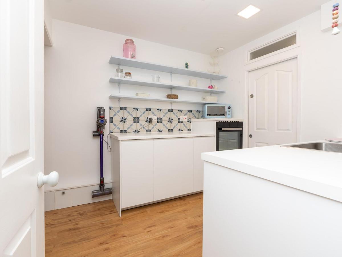 Pass The Keys Spacious Family Home With Parking Bath Extérieur photo