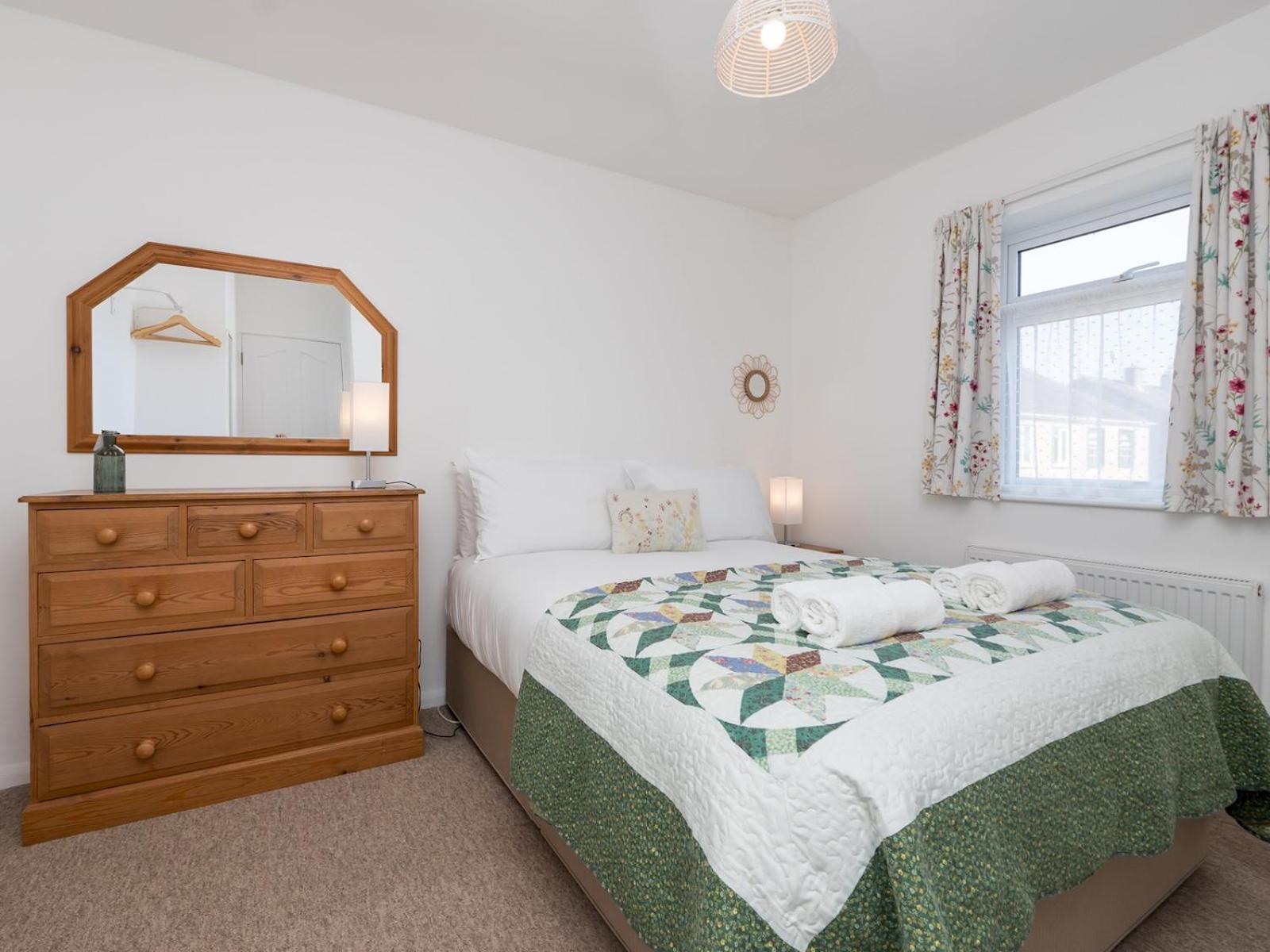 Pass The Keys Spacious Family Home With Parking Bath Extérieur photo